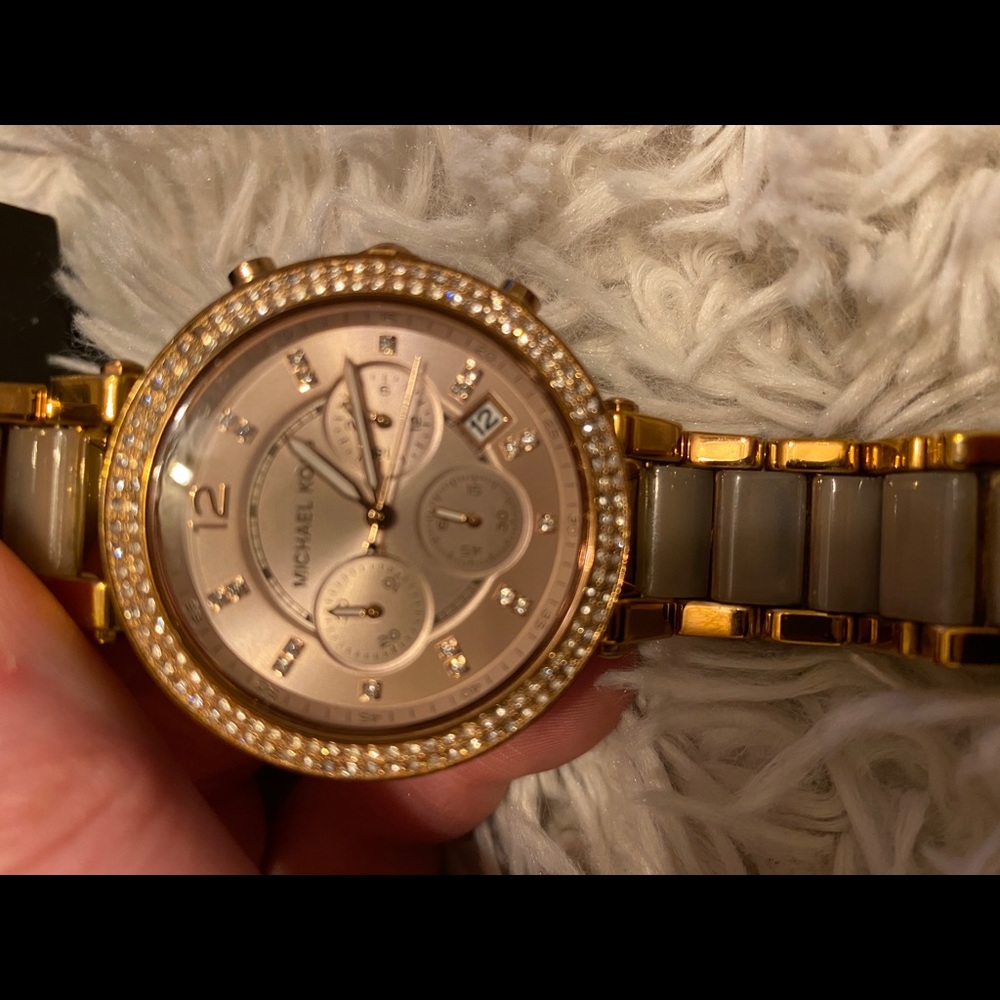 Michael Kors rose gold watch